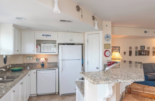 Tybee Island Condo | Condo just steps from the beach and swimming in the ocean!