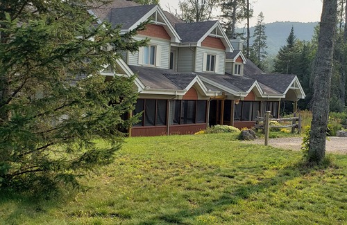 Mont-Tremblant Condo | Condo on Golf near Bike Trail w/2 Bdrm 2 Bath