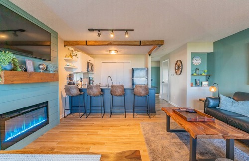 Spring Lake Condo | Condo on the Grand River