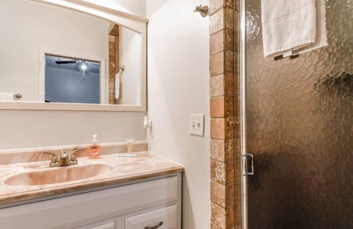 Gadsden House | Condo Overlooking the Marina at River Rocks Landing