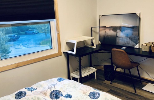 Magog Condo | Condo~£ac & Mountain~small cozy n'est-Lake Memphremagog