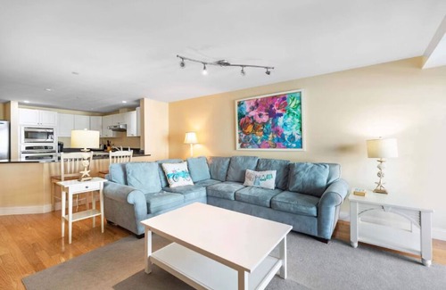 Old Orchard Beach Condo | Condo Room 207 Ocean view next to the pier