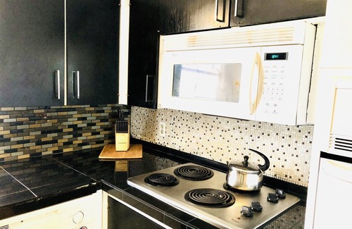 Beverly Green Condo | Condo,Sale,Strip,3BR,Pool,LasVegas,LVCCwalk,bestSpot,july4th,independenceday