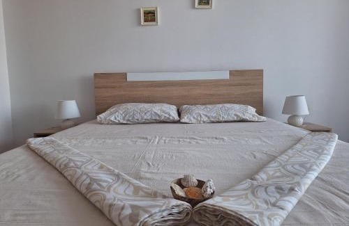 Pomorie Apartment | Condo Santosha on the beach