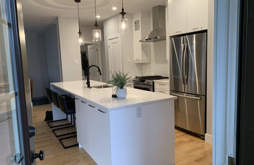 Bromont Condo | Condo ski in ski out and bike in/out. Direct access to C1