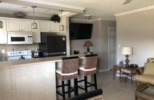 Sarasota Condo | Condo steps from Lido Beach and Gulf of Mexico in Sarasota