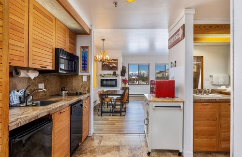 Mountain House Condo | Condo w/Bright & Open Layout & Close to River Run & Lakeside Village!