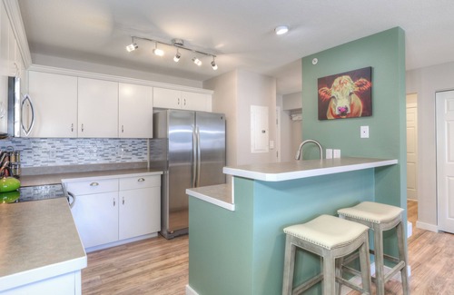 Big Sky House | Condo w/hot tub & fireplace close to Big Sky Resort & Town Center - Modern Mountain Charm