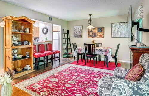 Deltona Lakes Condo | Condo w/Pool & Beach Access Near Theme Park