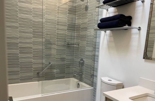 Davis Bay Condo | Condo with a Beautiful Beach View