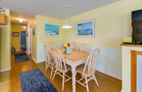 Wildwood Apartment | Condo with Deck Walk to Beach and Convention Center!