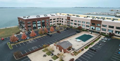 Sandusky Apartment | Condo with Lake & Cedar Point Views From Balcony.