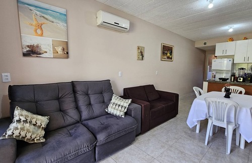 Arembepe Apartment | Condomínio Frente mar pé na Área, Piscinas Naturais! Casa Térreo Aconchegante