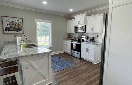 Folkston House | Conductor’s Corner - Exquisite Railside Cottage in Folkston, GA