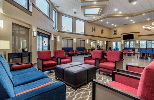 Greenwich Hotel | Conference Inn & Suites Wichita