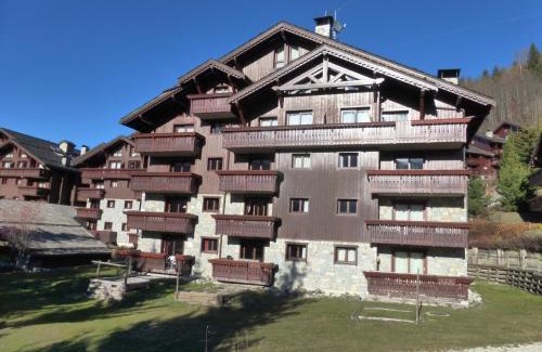 Meribel Village Apartment | Confortable 3 pièces 4 pers. face aux pistes avec accès piscine à Méribel Village - FR-1-411-618