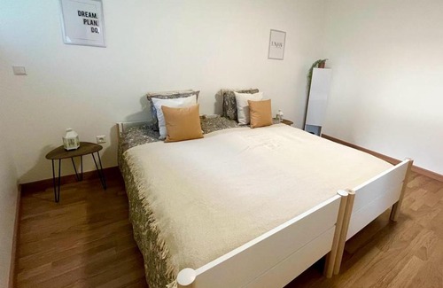 Dudelange Apartment | Confortable appart. en résidence (rez-de-chaussé)