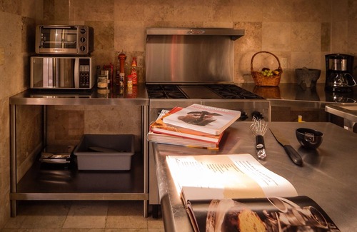 Ricardo Flores Magon House | Confortable Casa con Jardín en Paso y Troncoso