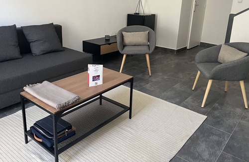 Aniane House | Confortable Maisonnette de Village Entièrement Rénovée
