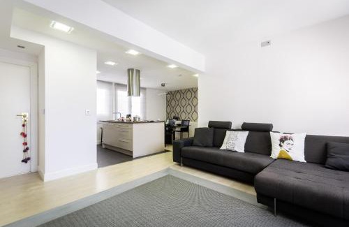Algorta Apartment | Confortable piso en el Puerto Viejo de Algorta, a 7 min de la playa