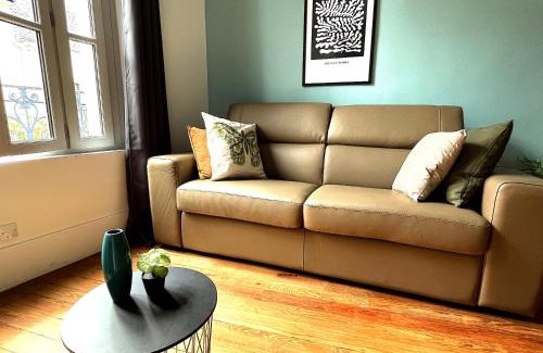 Dreux Apartment | Confortable studio sur jolie rue piétonne #3