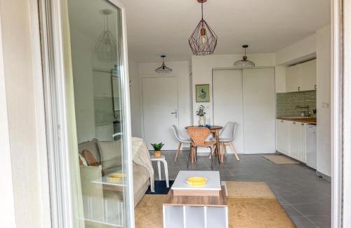Lalande-Grand Selve Apartment | Confortable T2 pour 4 voyageurs, parking privé et terrasse