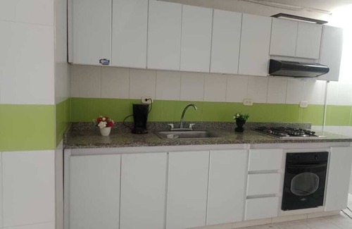Ibague House | Confortable y Bien Ubicada Habitacion