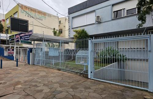 Passo da Areia Apartment | Consulado Americano apartamento 50 metros da entrada para Visto Consulado EUA Porto Alegre com garagem