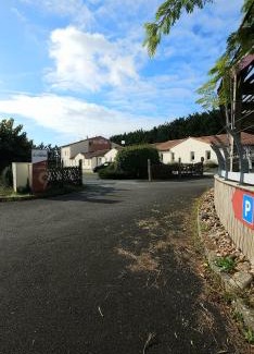 Chauray Hotel | Contact Hôtel Solana, Niort MendesFrance