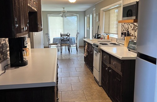 Pigeon Cottage | Contactless Check In - Sand Point Private Lake/Beachfront Cottage