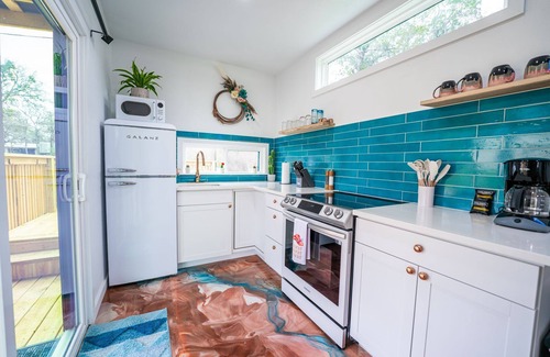 New Braunfels House | Contained in Gruene Cowboy Edition - Heated Pool! 1.5 Miles to Gruene!