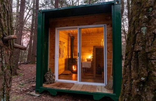 Saugerties Cabin | Container Cabin in the Catskills [Field]