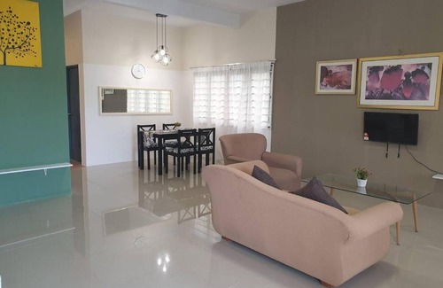 Banting House | Contempo 16