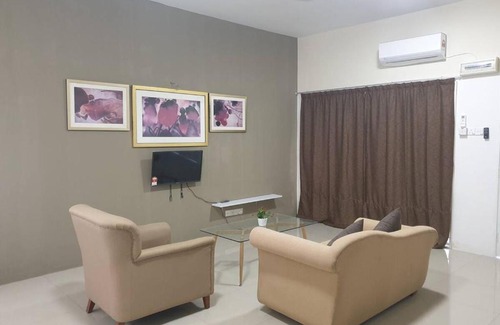 Banting House | Contempo 16