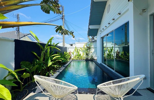 Sa Khu House | Contemporary 3bd Safari Pool Villa Near Nai Yang Beach