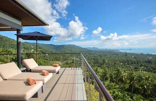 Na Thon Villa | Contemporary 6BR Hillside Villa | Nathon
