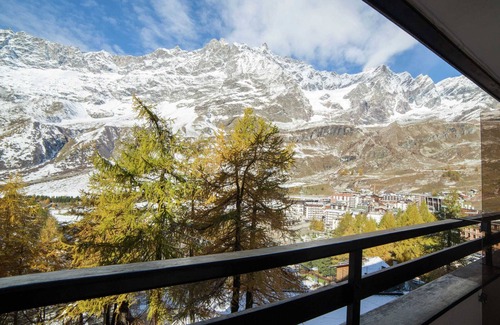 Cervinia Apartment | Contemporary Apartment in Breuil-Cervinia near Ski Area