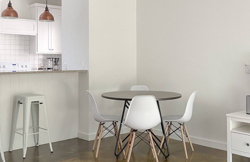 Dripping Springs House | Contemporary + Bright House, 1 Mile to Downtown Dripping Springs