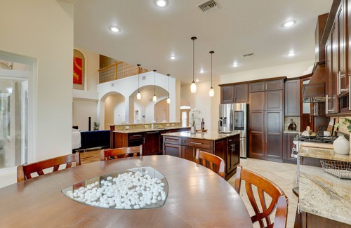 Brandon House | Contemporary Brandon Home w/Pool & Game Room