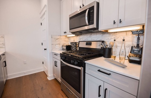South Manchaca Condo | Contemporary Casa Casey ATX