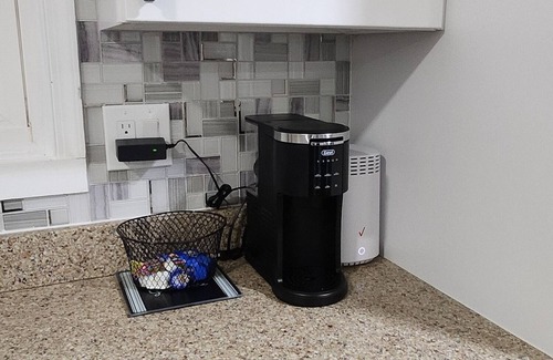 Perth Amboy Apartment | Contemporary Comfort 2-bedroom apartment in Perth Amboy