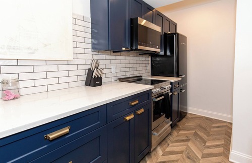 Sandusky Condo | Contemporary Condo Downtown Sandusky