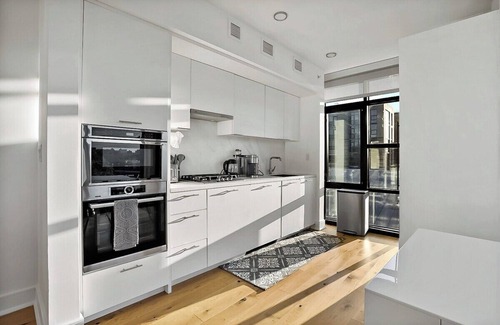 Le Droit Park Bed & Breakfast | Contemporary | Downtown | Views | Luxury