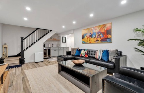 Northwest Harbor House | Contemporary East Hampton Getaway