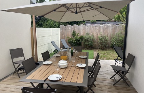 Andernos-les-Bains Villa | Contemporary villa with jacuzzi 300m from the beach