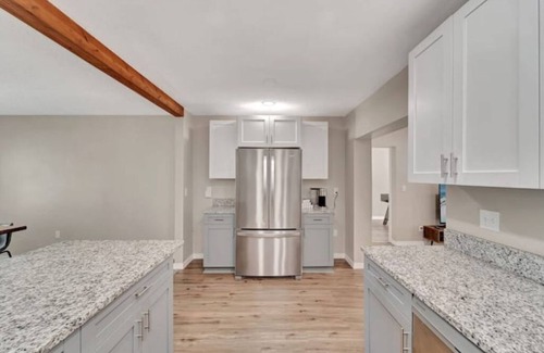Lake Sarasota House | Contemporary Home with heated LARGE POOL and SPA