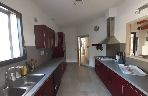 Mallemoisson Cottage | Contemporary house of 150 m² on Enclosed grounds with trees 7 beds + 4