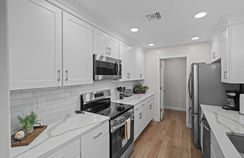 River Walk Condo | Contemporary Lavish Suite 2 Bedroom Condo