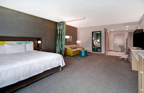 Downtown Tucson Hotel | Contemporary Living! Onsite Parking, Pool, Short Drive to Arizona Desert Museum!