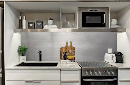 Shaughnessy Village Apartment | Contemporary Loft with All Amenities
